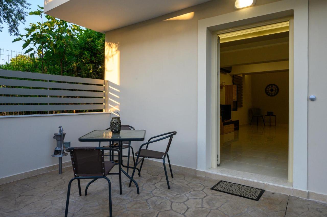 Kv Apartments Kalamata Exterior photo